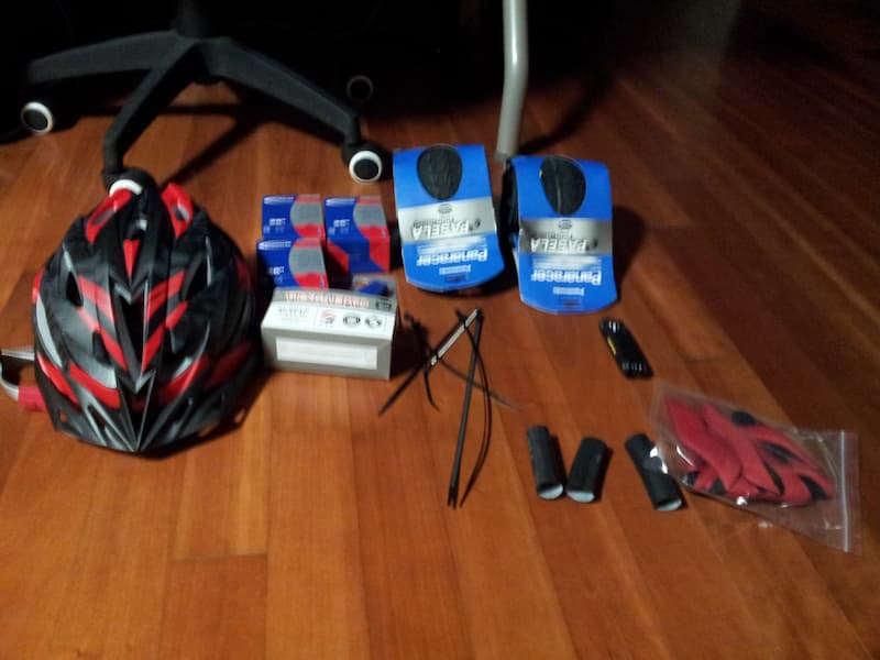 Tools and utilities for bicycle