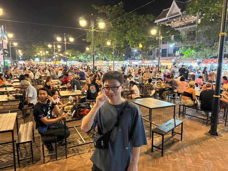 Friend in Good Night market