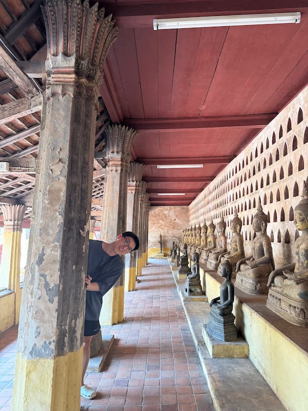 Friend in many buddha statues
