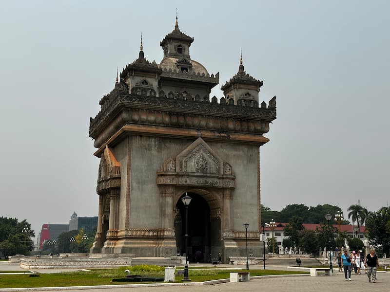 Patuxai Victory monument