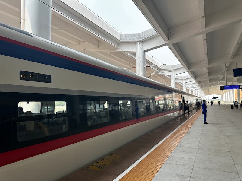 The train coming
