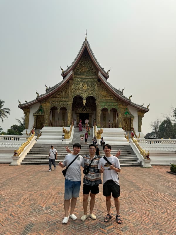 The group photo in Haw Pha Bang