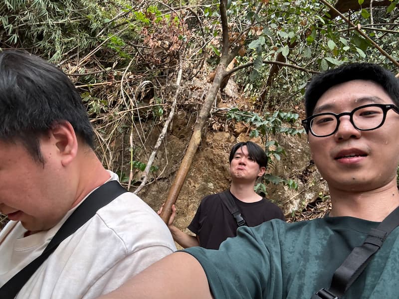The group photo on the way up to Namxay viewpoint