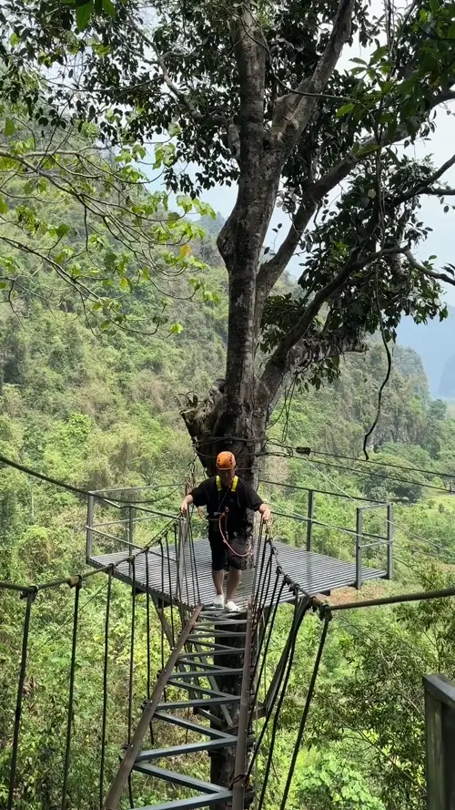 흔들다리를 건너는 블로거