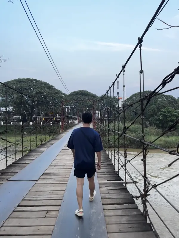 남송 모터사이클 다리