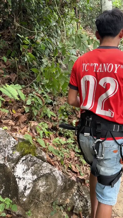 다음 포인트로 걸어 올라가시는 리드 가이드