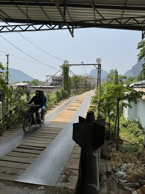 남송 모터사이클 다리