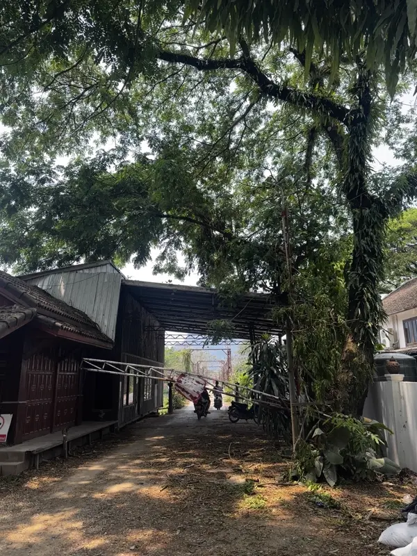 남송 모터사이클 다리 바리케이드