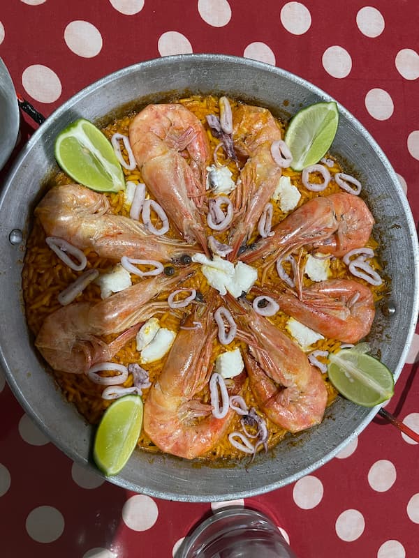 Paella Valenciana de mariscos