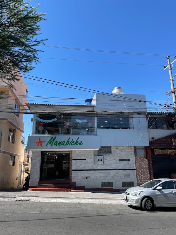 Manabiche Los Pinos restaurant