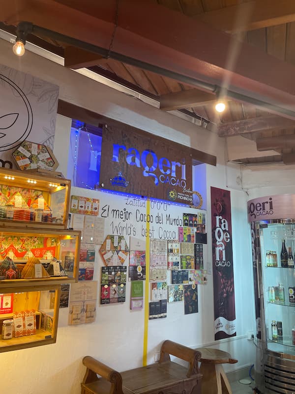 raqeri cacao cafe
