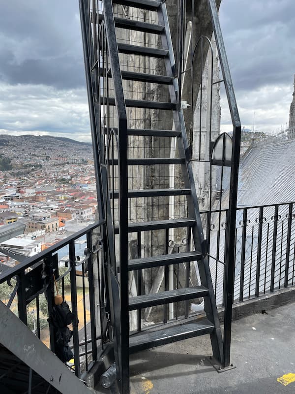 A dangerous ladder