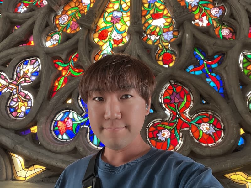 Blogger with Stained glass