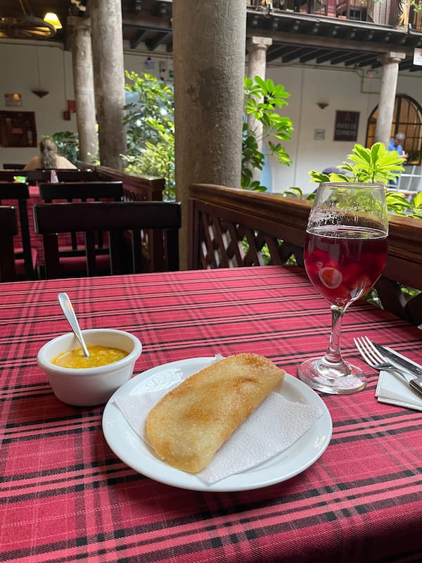 Empanada with Sangria de tinto