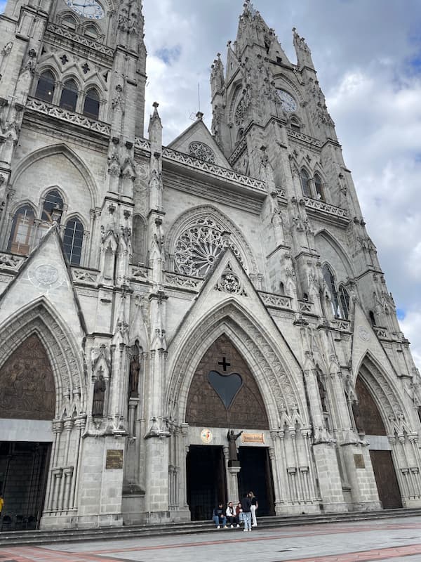 The main gate of the Basilica of the Voto Nacional