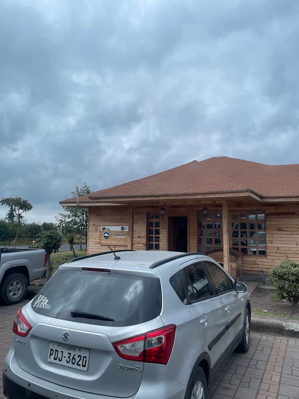 Cotopaxi national park administration