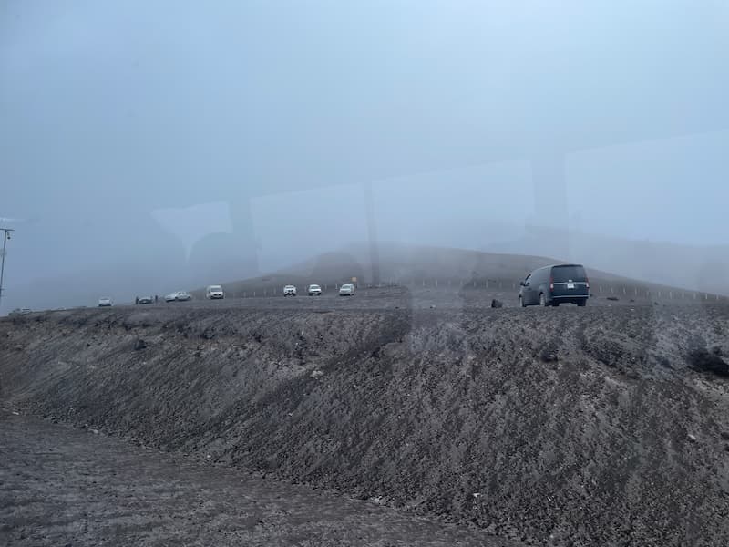 Cotopaxi refugio parking