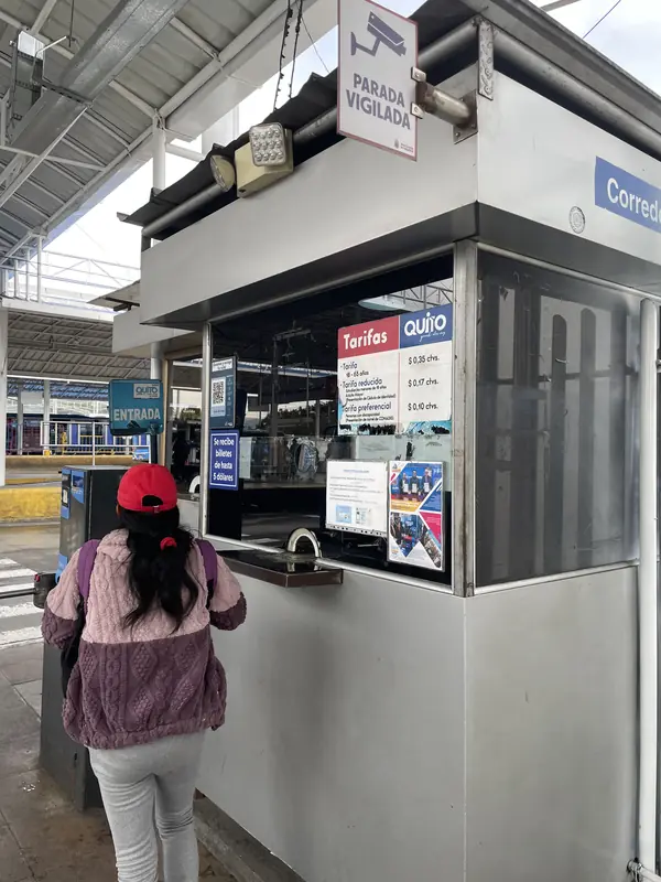 키툼베 버스 터미널 매표소