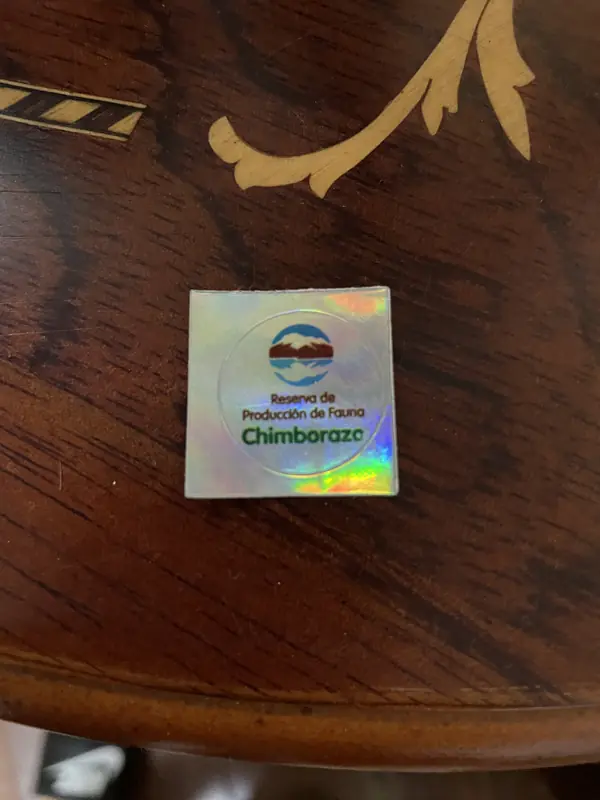 침보라소 방문을 증명하는 스티커