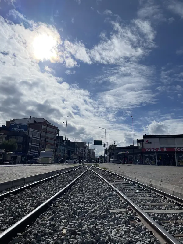 엘로이 알파로 광장 철도 분기점