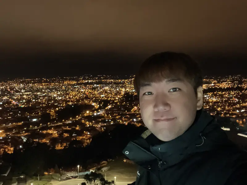 쿠엥카 야경과 블로거