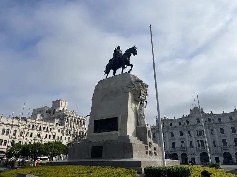 산 마르틴 기념 동상