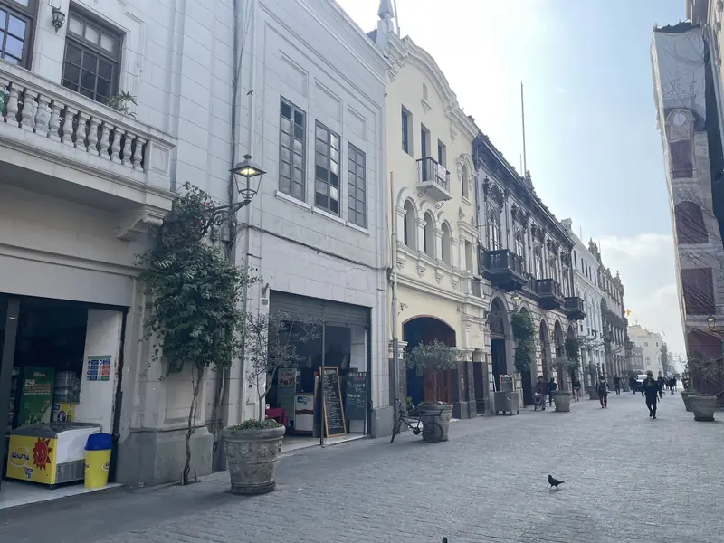 산 마르틴 광장으로 향하는 중 리마의 거리