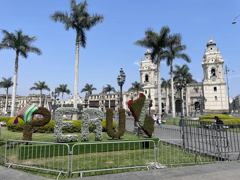 페루 대형 글자 조형물